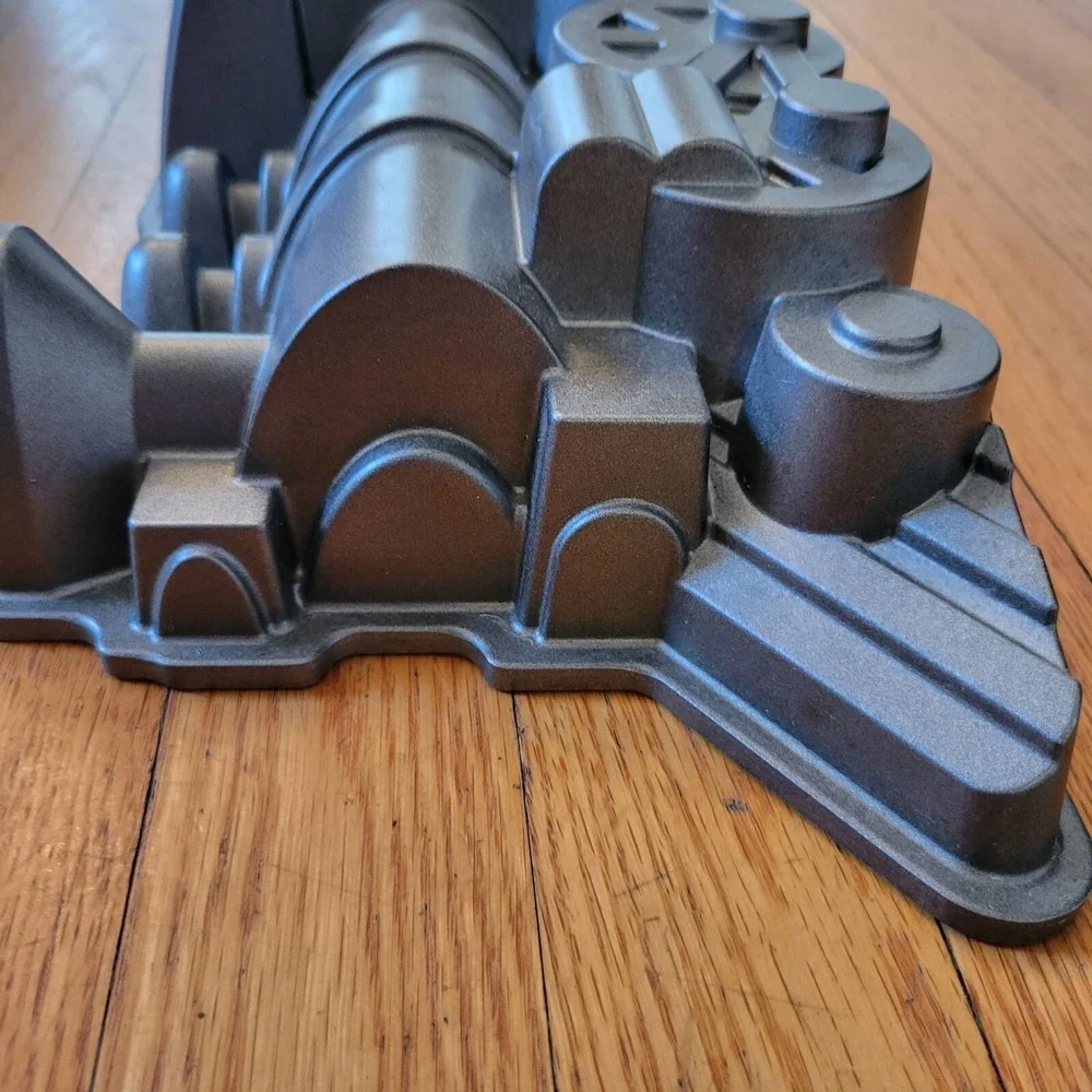 Locomotive Train Cake Pan Nordic Ware 9 Cup Capacity Baking‎ Birthday Holiday